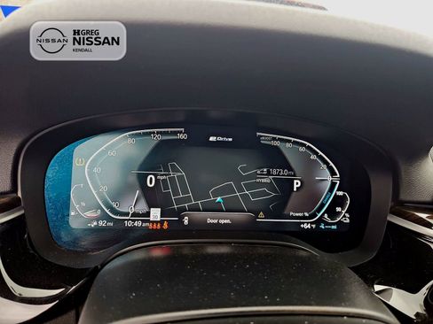 Used 2023 BMW 530e xDrive image 12