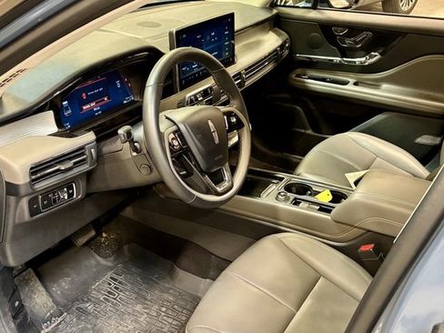 Used 2024 Lincoln Corsair Premiere w/ Equipment Group 101A image 3
