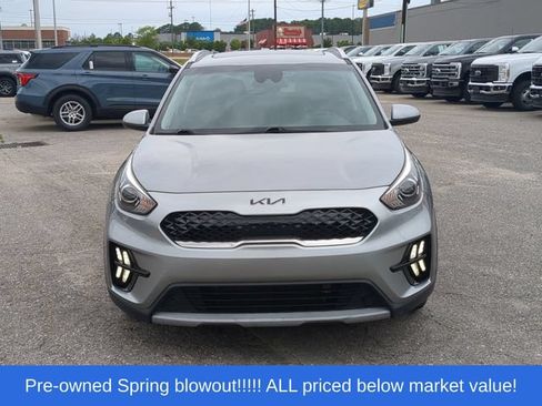Used 2022 Kia Niro LXS FWD image 16