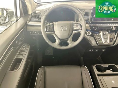 New 2026 Honda Odyssey Touring image 23
