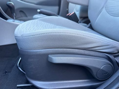 Used 2016 Hyundai Accent SE image 14