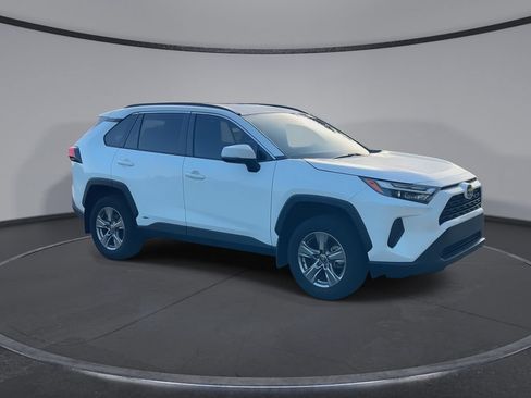 Certified 2024 Toyota RAV4 XLE AWD/4WD image 2
