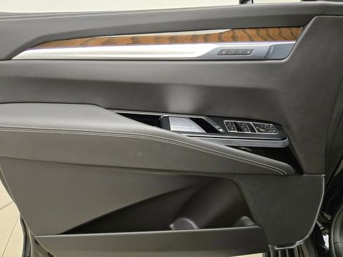 Used 2025 Cadillac Escalade Sport Platinum w/ LPO, Floor Liner Package image 31