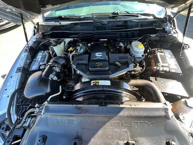 Used 2016 RAM 3500 Tradesman w/ Chrome Appearance Group AWD/4WD image 19