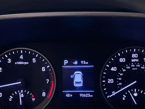 Used 2020 Hyundai Tucson SE w/ Cargo Package image 23