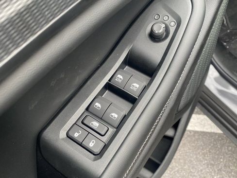 New 2025 Jeep Grand Cherokee L Laredo image 13