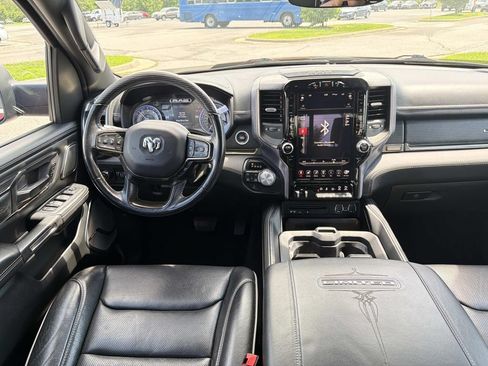 Used 2019 RAM 1500 Limited AWD/4WD image 2