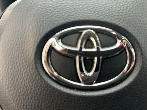 Certified 2025 Toyota RAV4 LE image 27