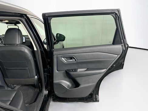 Used 2026 Nissan Rogue SL FWD image 30