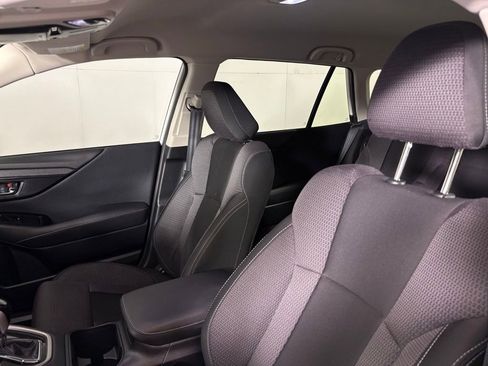 Used 2025 Subaru Outback Premium w/ Popular Package #1A AWD/4WD image 18