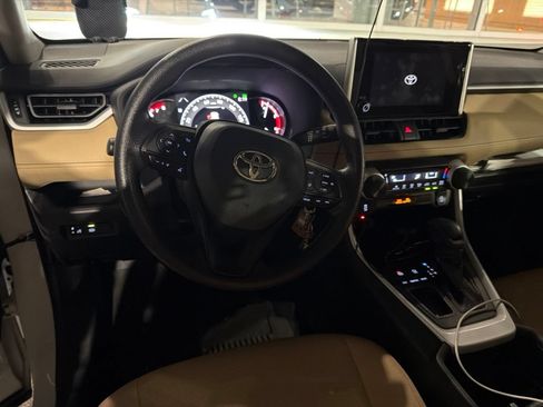Used 2025 Toyota RAV4 LE FWD image 13