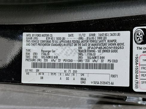 Used 2013 Ford Fiesta SE image 12