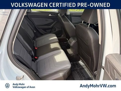 Used 2025 Volkswagen Jetta SEL FWD image 18