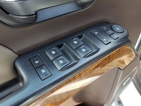 Used 2017 GMC Sierra 3500 SLT w/ Duramax Plus Package image 13