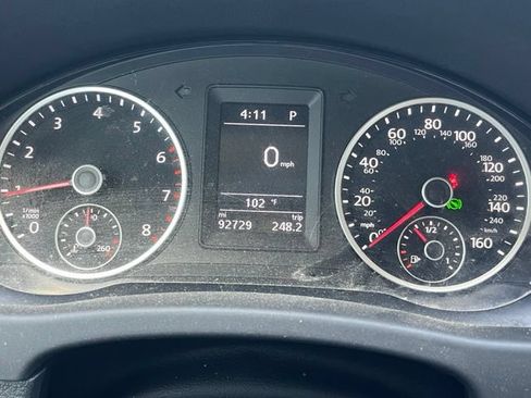 Used 2018 Volkswagen Tiguan Limited w/ Premium Package AWD/4WD image 8
