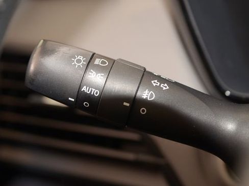 Used 2023 Subaru Outback Premium image 25