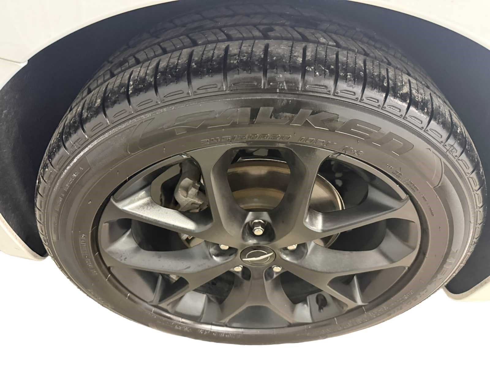 Used 2024 Chrysler Pacifica Limited w/ S Appearance Package FWD image 13