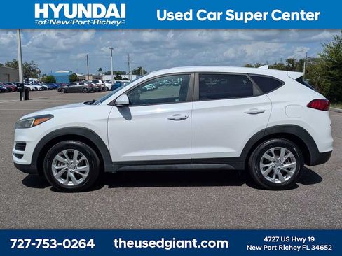 Used 2019 Hyundai Tucson SE FWD image 2
