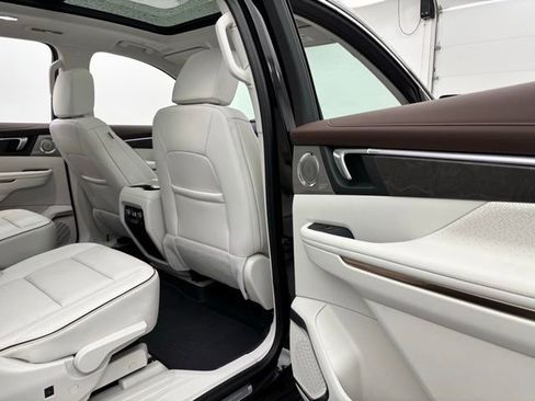 New 2026 Buick Enclave Avenir image 39