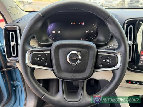 Used 2023 Volvo XC40 B4 Plus w/ Protection Package Premier FWD image 18