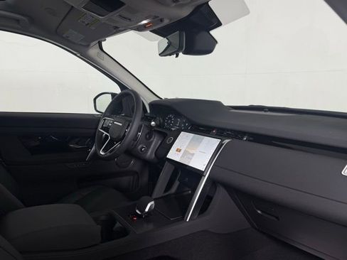 New 2025 Land Rover Discovery Sport S image 20