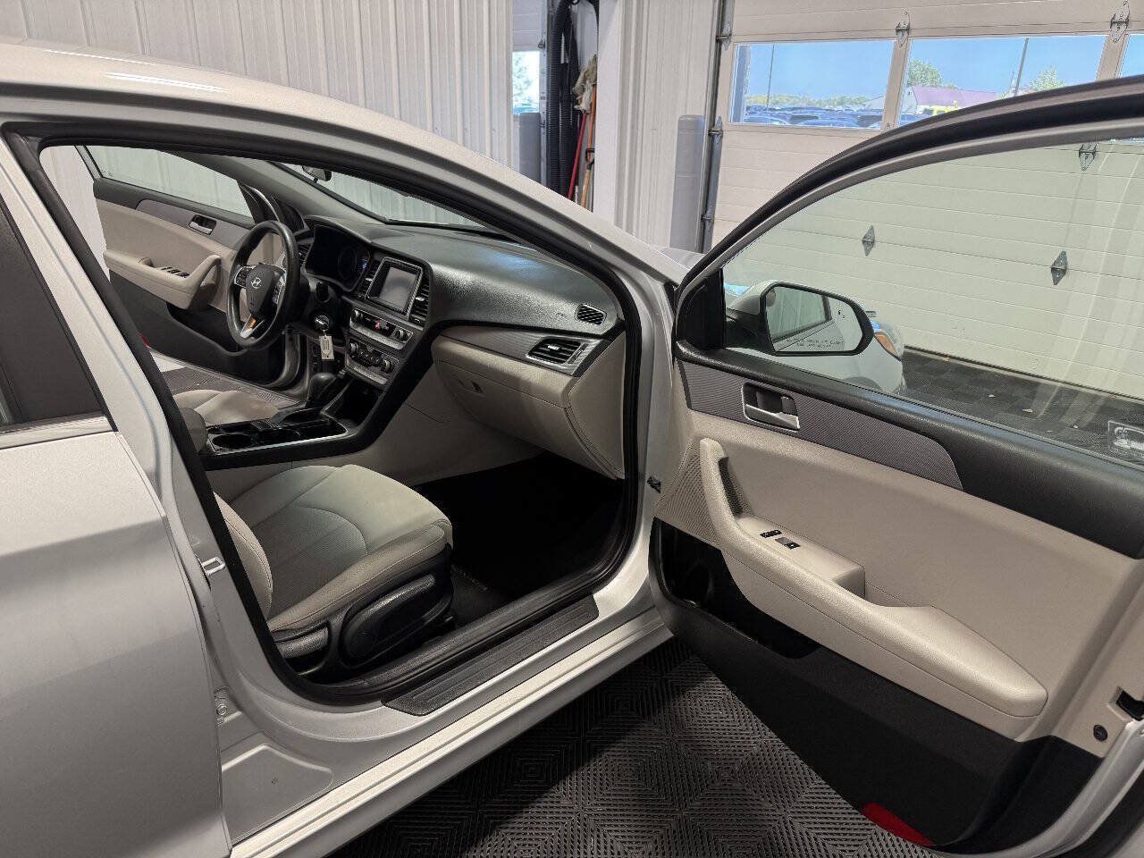 Used 2018 Hyundai Sonata ECO FWD image 14