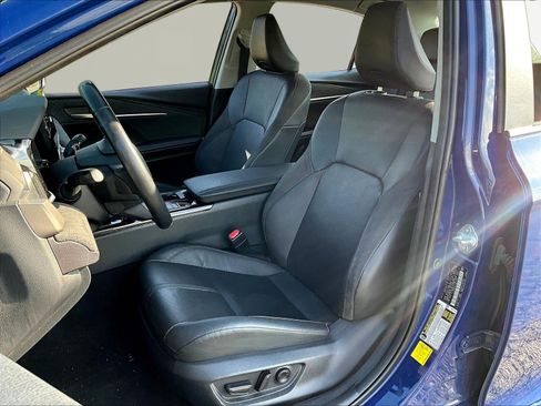 Used 2025 Toyota Camry XLE FWD image 21