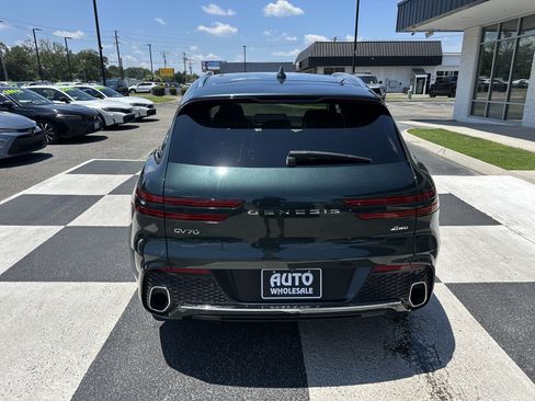Used 2022 Genesis GV70 2.5T w/ Advanced Package AWD/4WD image 4