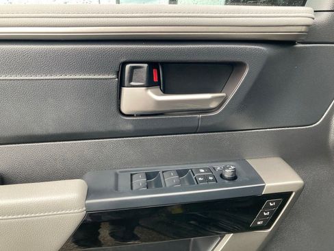 Certified 2025 Toyota Tundra Limited AWD/4WD image 12