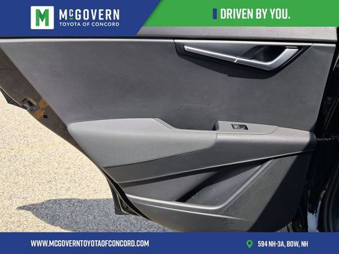 Used 2023 Kia Niro FWD image 18
