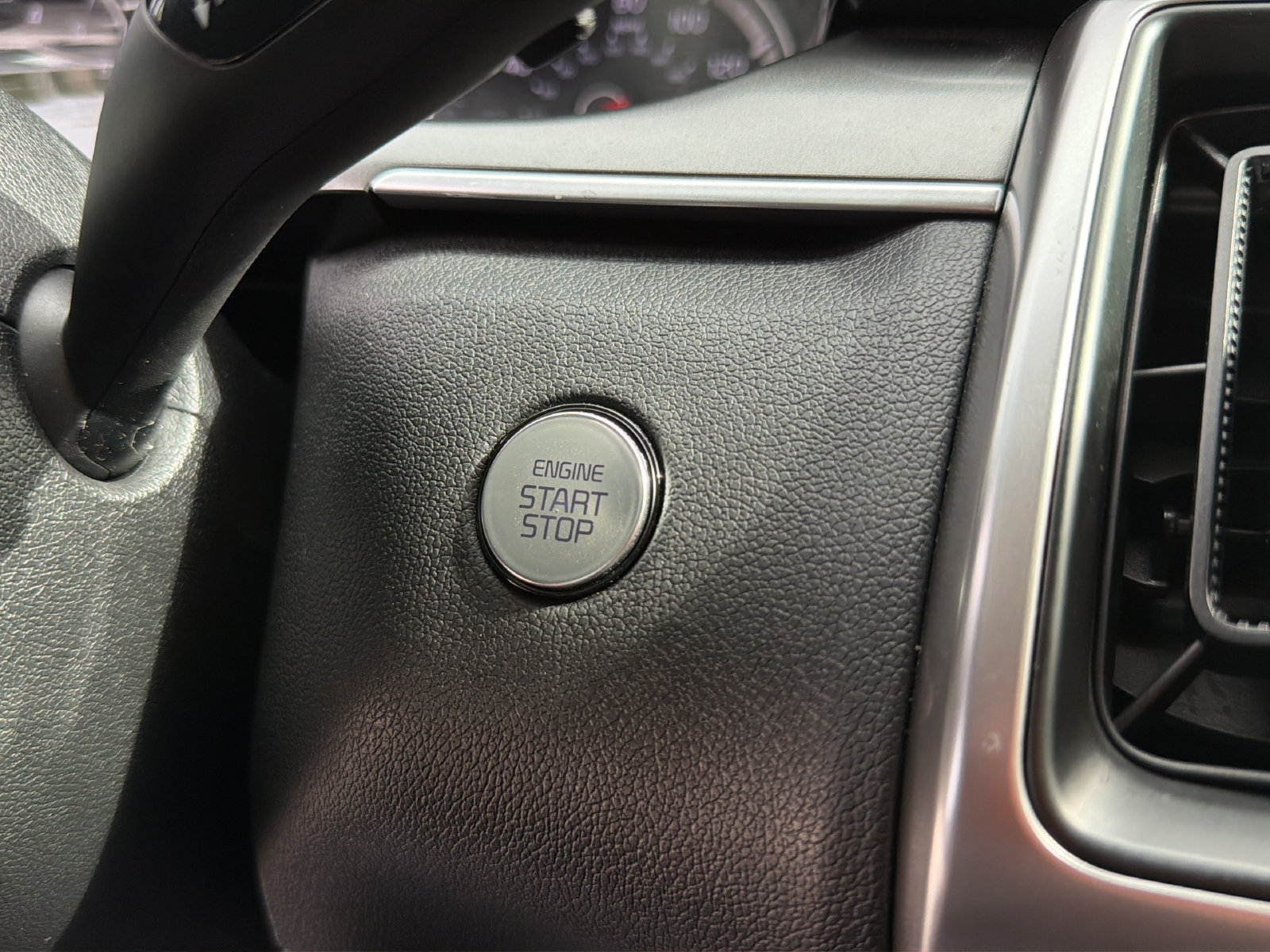 Used 2023 Kia Sorento S FWD image 27