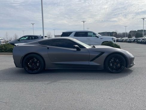 Used 2018 Chevrolet Corvette Stingray Coupe w/ 2LT Preferred Equipment Group image 7