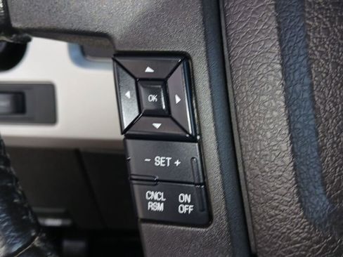 Used 2013 Ford F150 Lariat w/ Lariat Chrome Pkg image 18