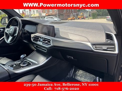 Used 2020 BMW X5 M50i w/ Premium Package image 15