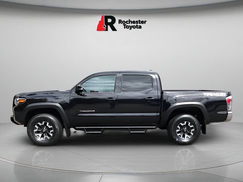 Certified 2023 Toyota Tacoma TRD Off-Road AWD/4WD image 4