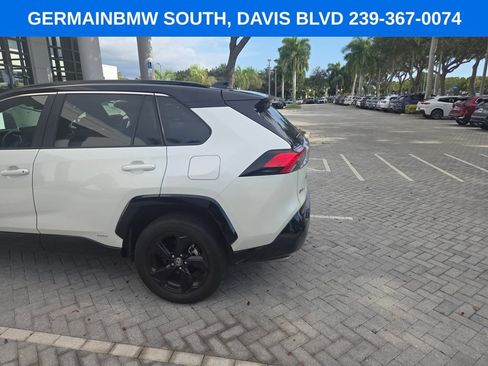 Used 2021 Toyota RAV4 XSE w/ XSE Grade Weather Package AWD/4WD image 12