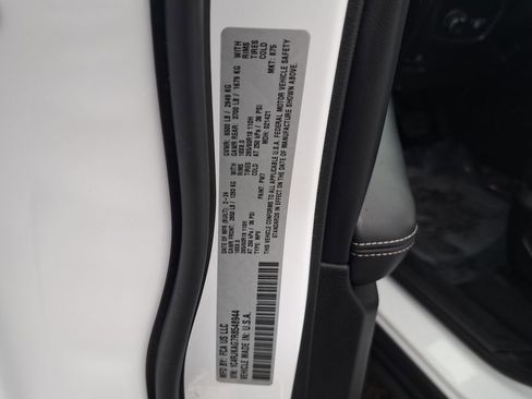 Certified 2024 Jeep Grand Cherokee L Laredo image 38