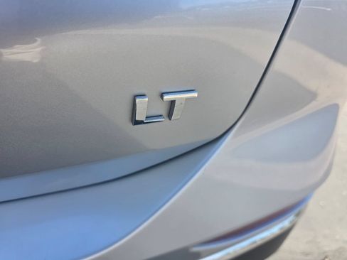 Used 2020 Chevrolet Equinox LT FWD image 6