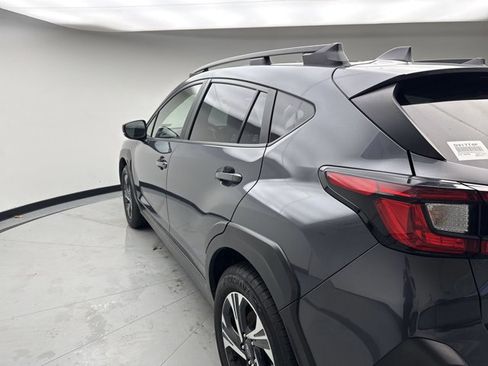 Used 2024 Subaru Crosstrek 2.0i Premium image 3