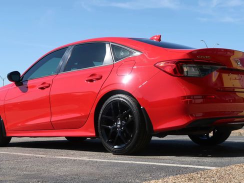 Used 2024 Honda Civic Sport image 13