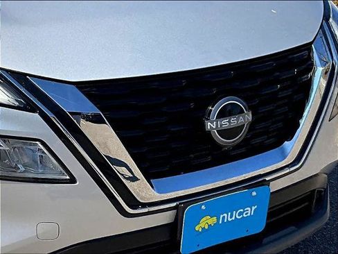 Used 2023 Nissan Rogue SV AWD/4WD image 30