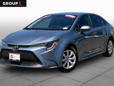Certified 2021 Toyota Corolla LE FWD image 1