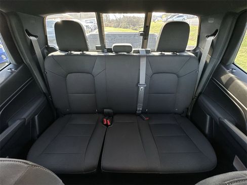 Used 2024 GMC Canyon Elevation w/ Convenience Package image 21