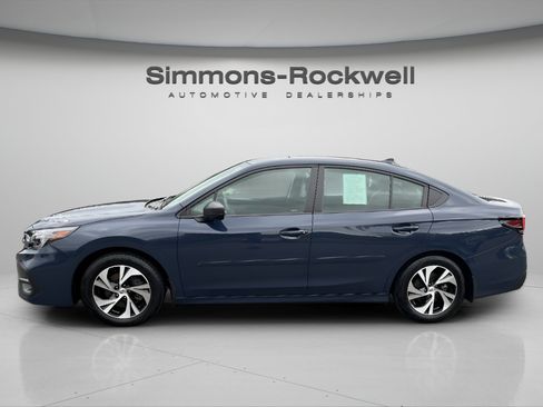 Used 2024 Subaru Legacy AWD/4WD image 2