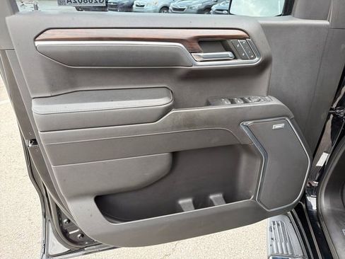 Used 2022 GMC Sierra 1500 SLT AWD/4WD image 17