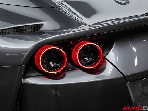 Used 2022 Ferrari 812 GTS RWD image 20