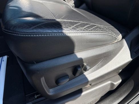 Used 2019 Chevrolet Tahoe LT image 13