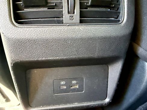 Used 2023 Nissan Rogue SV AWD/4WD image 12