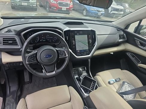 Used 2023 Subaru Ascent Limited w/ Technology Package image 7