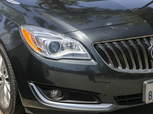 Used 2017 Buick Regal Premium w/ Driver Confidence Package #1 FWD image 4